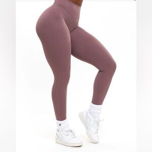 Buffbunny Aggressive Scrunch Legging - Mocha Berry